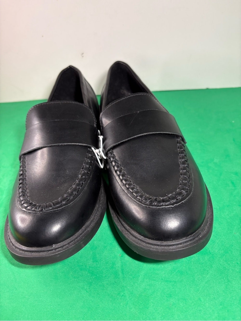 Old Navy Black Classic Slip-On Penny Loafers-size 9-woman’s -NEW-office-casual